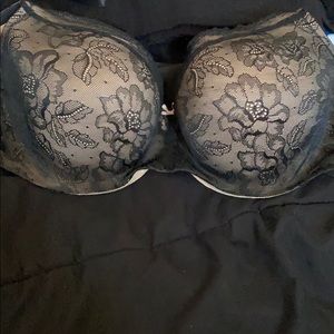 Full coverage lane Bryant bra